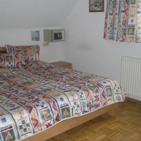 Gasthof-pension Lamprecht Guest house